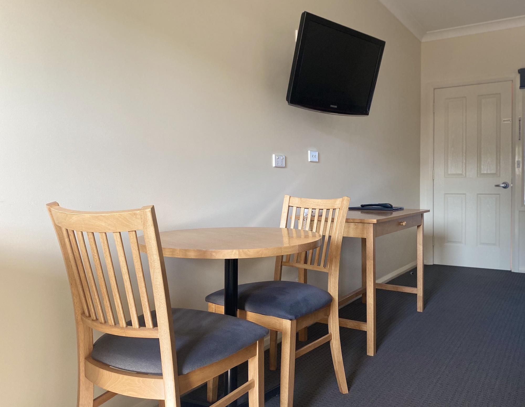 Comfort Inn Bishops Lodge Hay Exterior photo