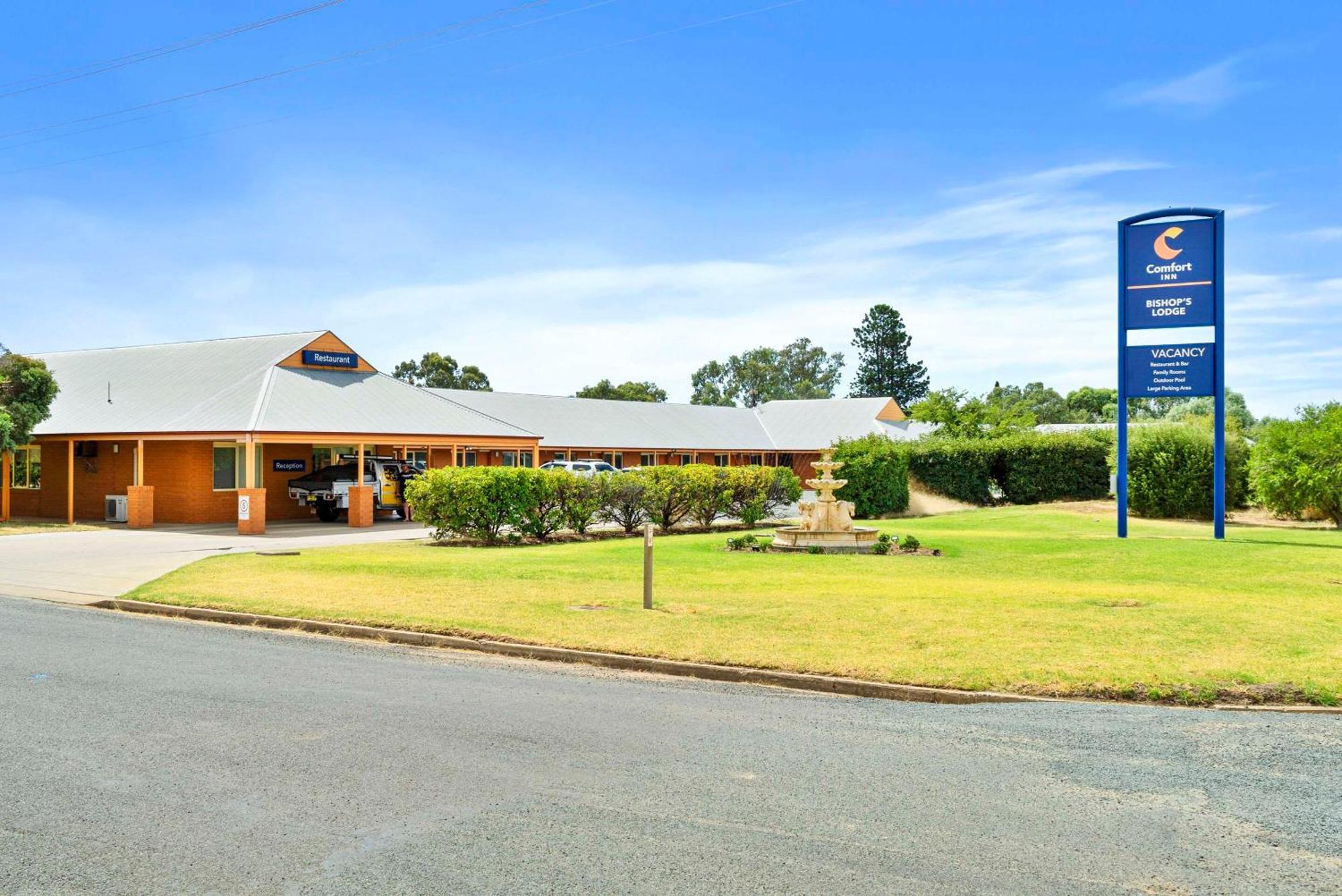 Comfort Inn Bishops Lodge Hay Exterior photo